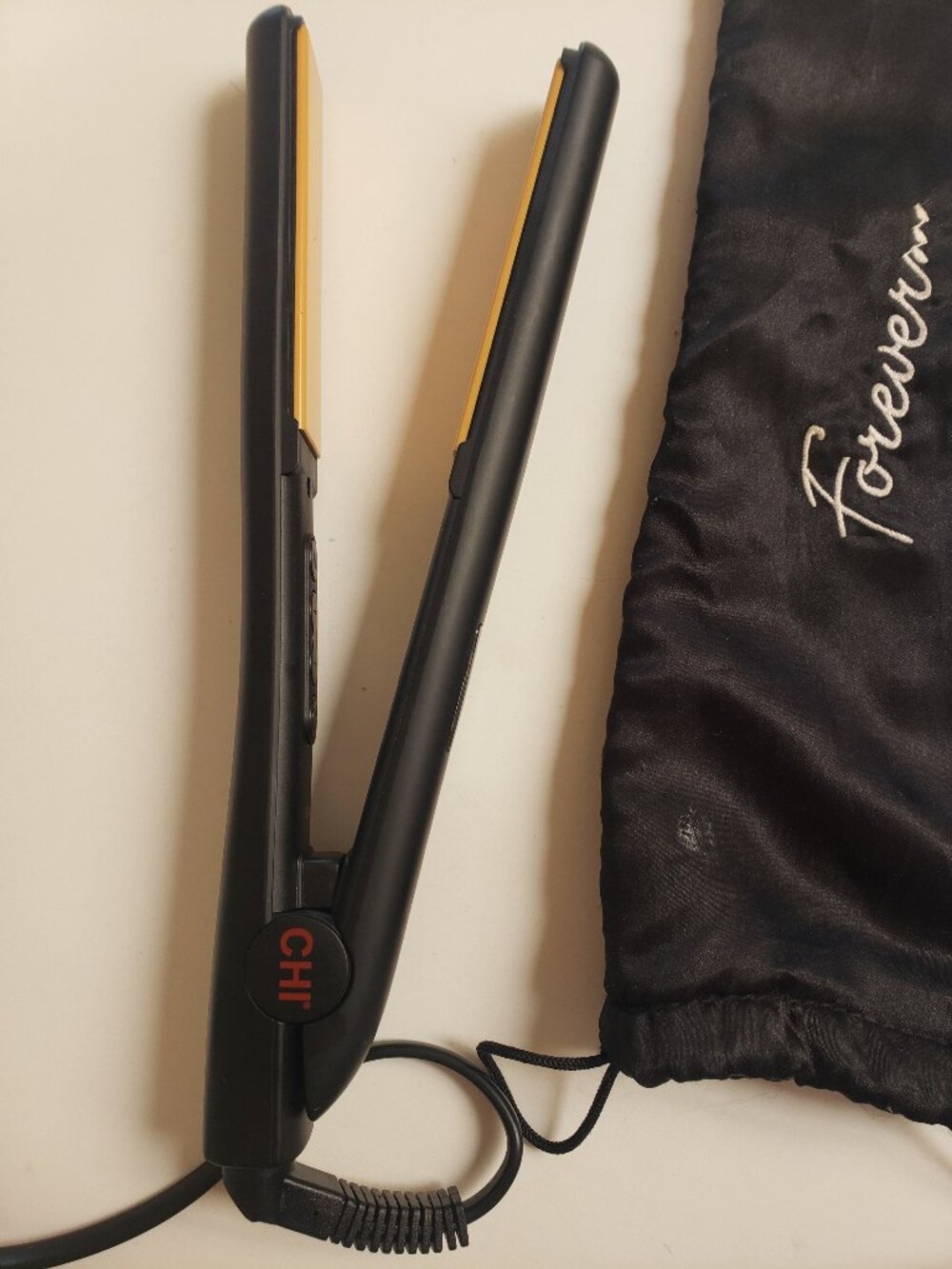 CHI hair straightener